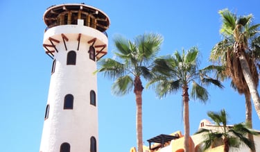 Foto do farol em Cabo San Lucas, México.