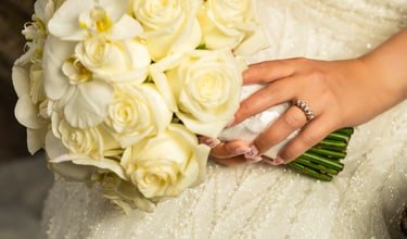 White roses bridal bouquet captured by Fred Art Studio London