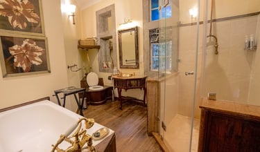 Giraffe Manor Kenya Arlene Superior Bathroom