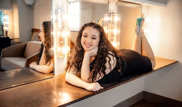 Hershey PA Senior Picture Photographer. Senior Pictures at Hershey Theater