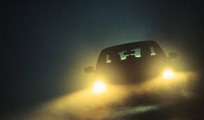 Farol alto comutativo