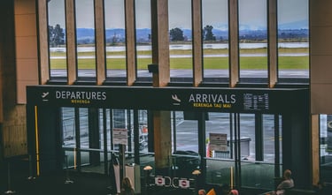 partenze arrivi aeroporto (foto pexels)
