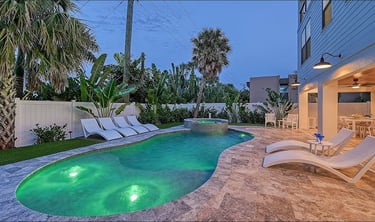 luxe lagoon siesta key