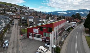 Luftaufnahme des Wibi Services Firmengebäudes in Bern – Service für Haushaltsgeräte und Ersatzteile