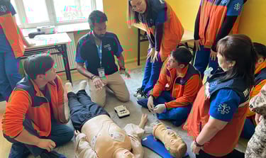 ambulance doctors learning resuscitation