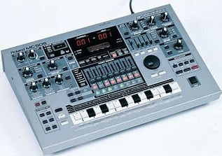 Roland MC505, Groovebox synthesizer.