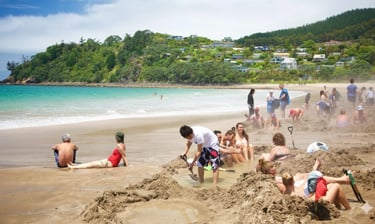 hot water beach in new zealand