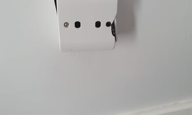 broken_plug