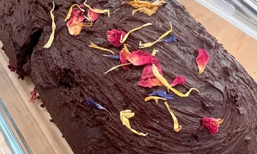 JGA-Schokoladenkuchn-Blumenblüten-Düsseldorf