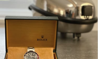 Precyzyjne i bezpieczne czyszczenie biżuterii oraz zegarków przywracające pierwotny blask dzięki urządzeniu EV Atlantis.