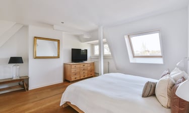 Rénovation d'une chambre peinture et parquet 