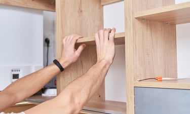 Montage de meubles en bois 