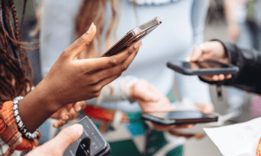 Programación de publicaciones y gestión de contenidos para redes sociales de la clínica dental