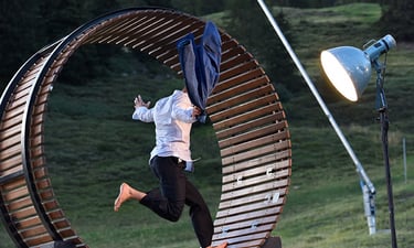 LA MARCHE Compagnie MPTA, Cirque au Sommet