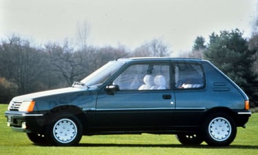 Peugeot 205 Roland Garros 3 portes photo d'archive