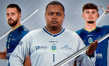 Visuel sportif 3 joueurs de handball avec des épées dans la main