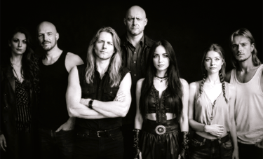 (L to R) Stephanie, Nate, Shawn, Jake, Naomi, Silje, Sean