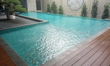 Kolam Renang Desain Mewah dan elegan buatan dayanapool bandung