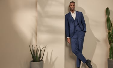 Costume avec gilet chic et élégant, de la marque Roy Robson, disponible en boutique