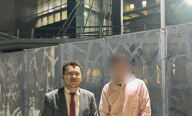 Abogado defendiendo el derecho a la libertad de un cliente