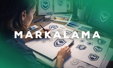 Marka kimliği oluşturma sürecinde logo eskizleri ve kurumsal markalama tasarımı çalışmaları