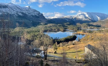 Lake Låtevatn in Ullensvang.