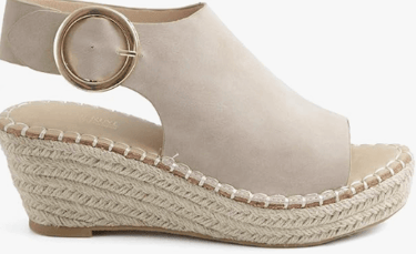 Comfortable and stylish cruise footwear