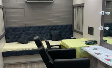 Vanity van rental in Delhi