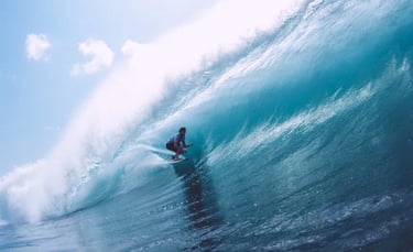 Surf in Padang Padang Beach