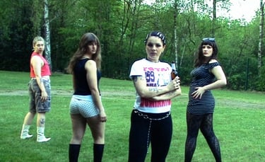 Panic Shack Return With Explosive New Single “grin & bear it”: “We’re Really Excited To Play It Live