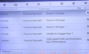 Volkswagen OBD2 diagnostic scanner screen showing transmission fault codes P072C00, P072D00, and P072E00.