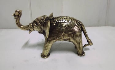 "Brass baby elephant with engraved and floral designs spiral-for worldwide trade"