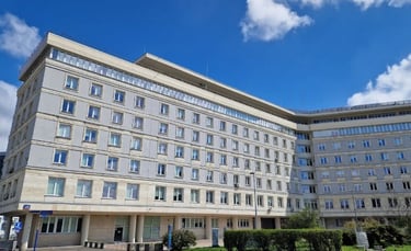 Główny Urząd Statystyczny Warszawa Praga - zdjęcie gmachu urzędu