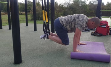 remise en forme abdominaux TRX gainage