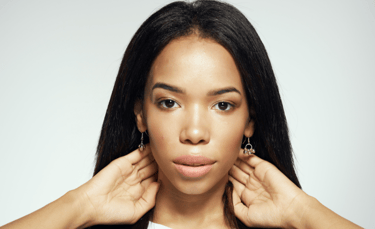 Lissage brésilien sur cheveux crépus, bonne idée ou pas ?