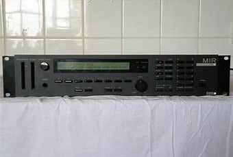 Korg M1R: Rackmount Digital workstation.