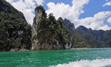 thailand khao sok national park cheow larn lake