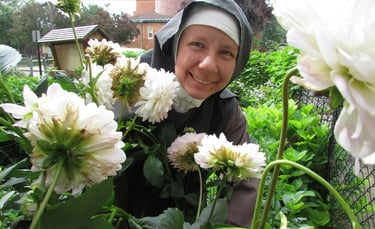 Franciscan Daughter of Mary
