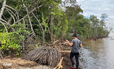 Pengambilan Data Lingkungan Pesisir - FSO Batulicin