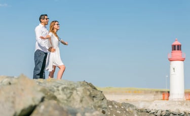 Séance couple sur Oleron avant leur mariage en Charente Maritime