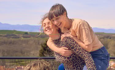 Photo de Marie et Claire de Ô Miracle Traiteur végétal végétarien