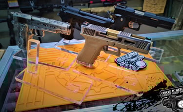 UNIVERSAL ACRYLIC PISTOL DISPLAY STAND