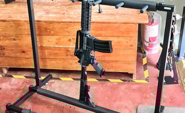 5 RIFLE GUN WEAPON RACK