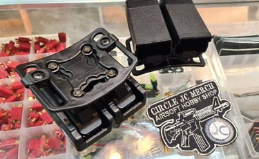 BLACK HAWK MAG POUCH