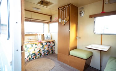 Caravane photobooth location mariage et événementiel.