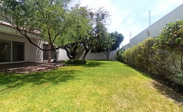 jardin grande de casa en renta en San Francisco Juriquilla