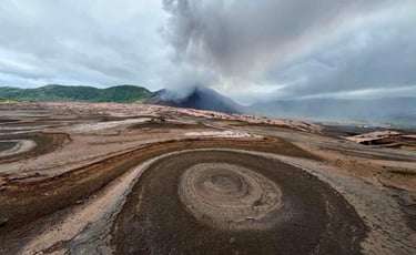 worlds most accessible active volcano on Mt Tanna