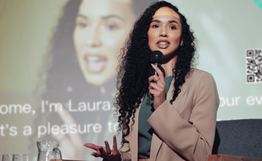 Live speaker live translation