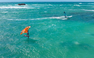 Windsurf Madagascar Ecole de windsurf  Baie de Sakalava Diego-Suarez