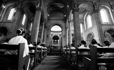 reportage-communion-majestueuse-vue-du-coeur-cathedrale-boulogne-sur-mer-florent-photographe-lumbres-saint-omer-lille-le-touq
